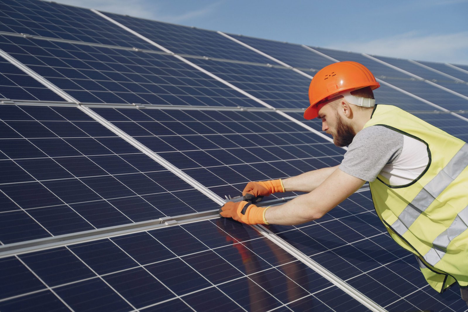 How to Find the Right Solar Installation Company