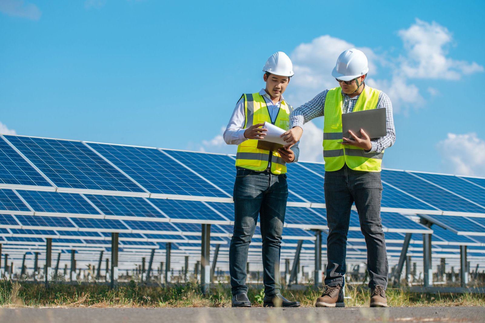 2025 Guide to Industrial Solar Panels: Unlocking Government Subsidies & Incentives for Indian Industries